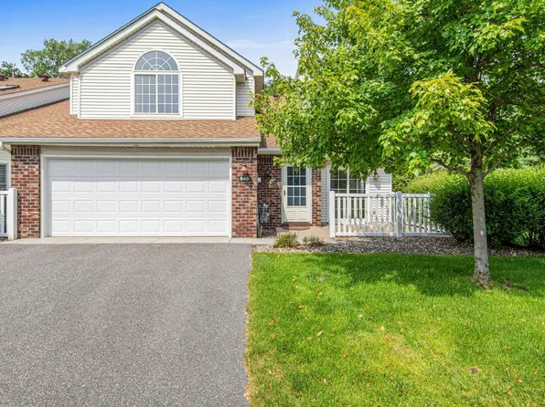 840 Old Town Dr, New Brighton, MN 55112