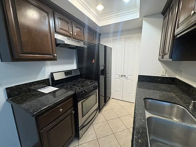 2907 E Spaulding St #307 — Photo 6