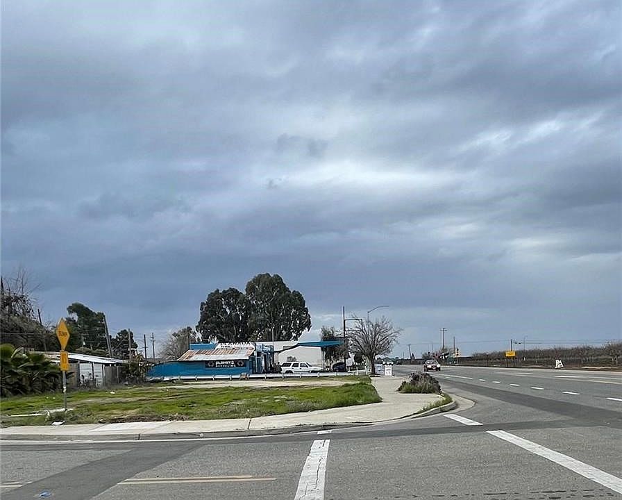 2nd image of 9095 State Highway 140 #99