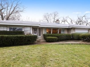 8910 Knox Ave, Skokie, IL 60076