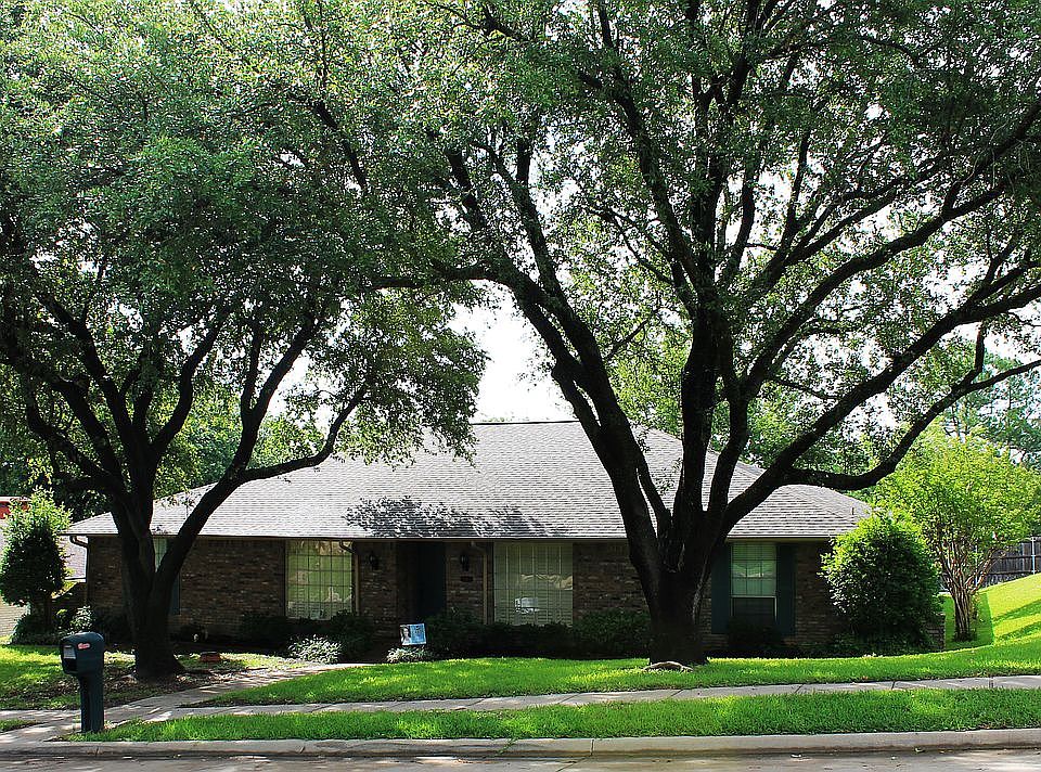 1326 Pecan Valley Dr
