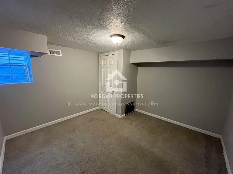 1807 Meridian St #4 — Photo 5