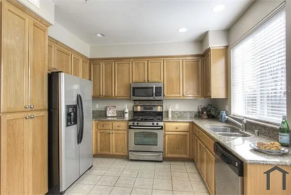 371 Destino Cir — Photo 4