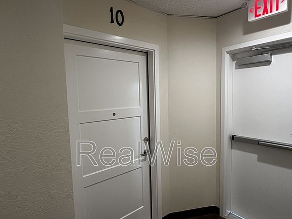 5th image of 1935 Table Rock Rd Unit 10