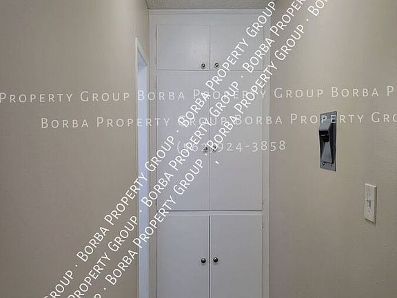5th image of 1129 W 10th St APT D