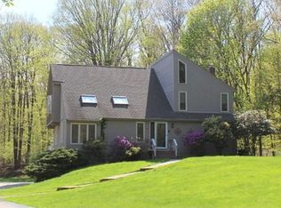 46 Ash St, Hopkinton, MA 01748