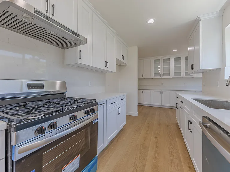 3972 Hubert Ave — Photo 5