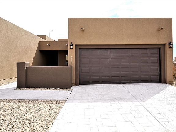 2nd image of 4338 Malaga St