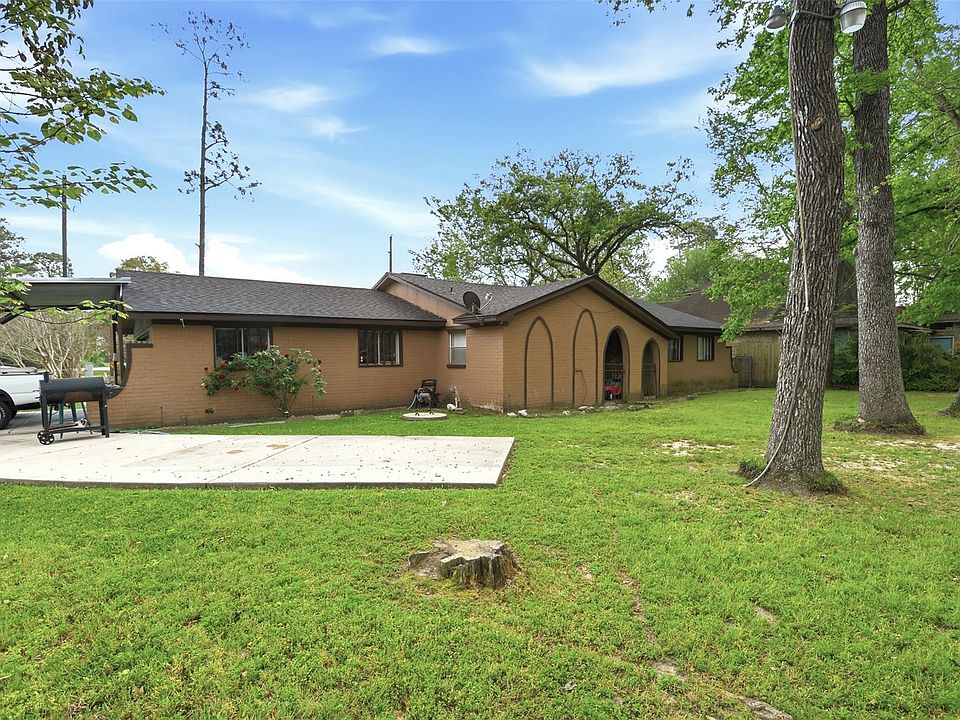 1st image of 21818 Forest Glade Dr