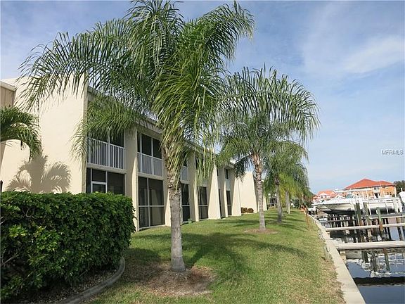 5th image of 1400 Mineo Dr APT 12C