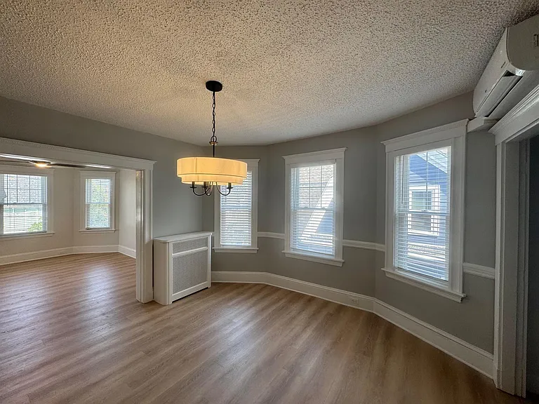 78 Morrison Ave — Photo 2