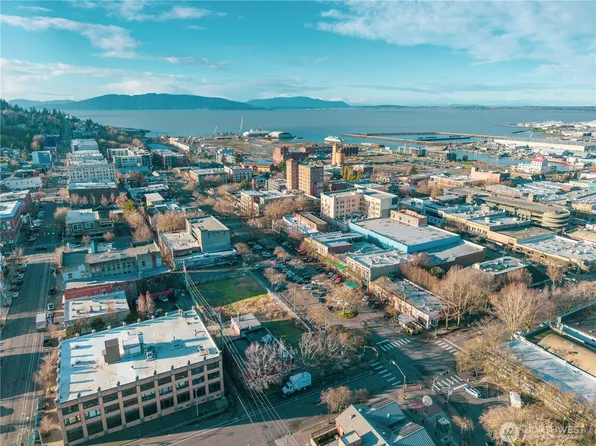 1310 Railroad Avenue, Bellingham, WA 98225