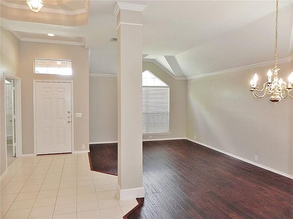 5th image of 2416 Ravenhurst Dr