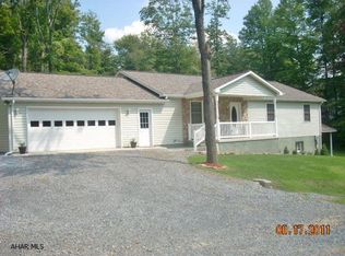 146 Hill Side Ln, Loretto, PA 15940