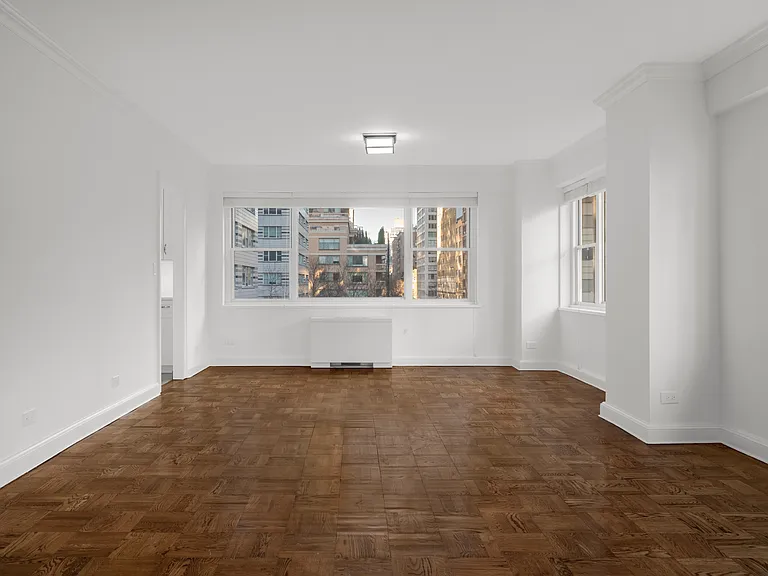 215 E 68th St #11S — Photo 8