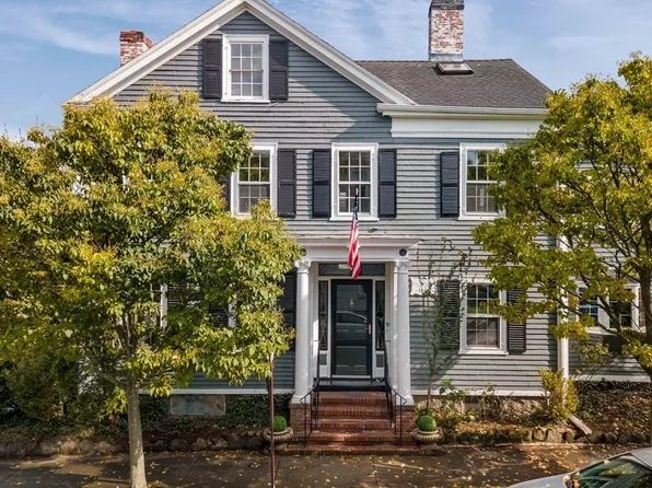 9 Brown St, Beverly, MA 01915