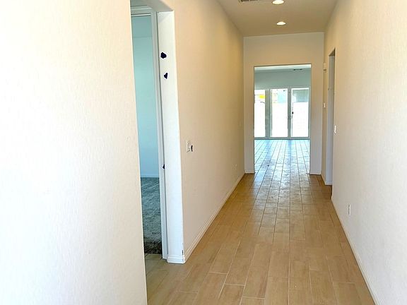 3rd image of 58 Barton Bay Ave