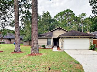 2346 Blossom Ridge Dr N, Jacksonville, FL 32218