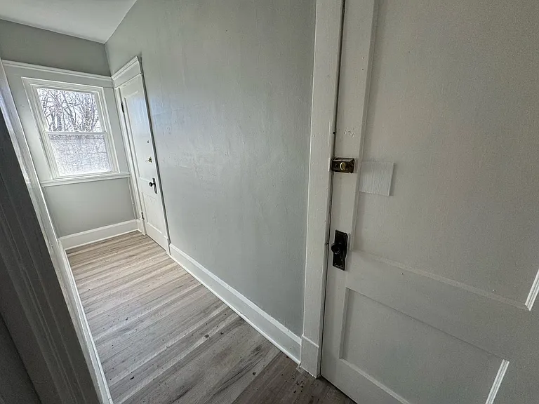 839-841 Allison Ave — Photo 10