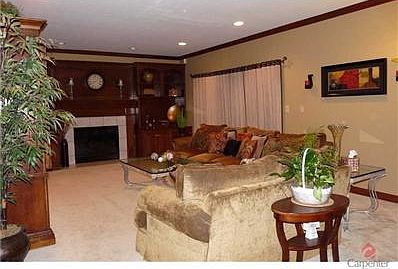 3rd image of 6628 Greenridge Dr