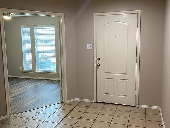 4th image of 9937 Laurel Cherry Dr