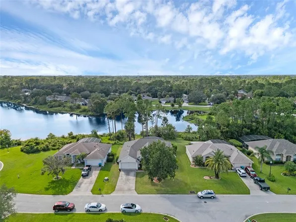 608 Alder Grove Dr, Deltona, FL 32725