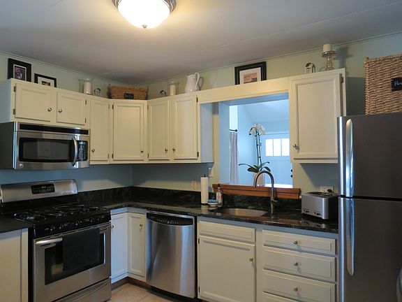 5th image of 331 Caroline St