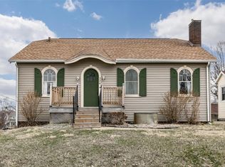 326 19th St NE, Cedar Rapids, IA 52402