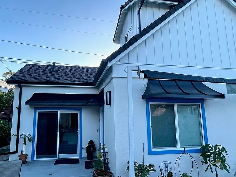 Veteran Ave — Photo 1