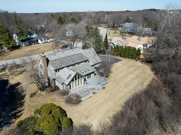9636 North Lamplighter LANE, Mequon, WI 53092