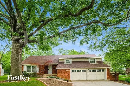 9955 Melrose Dr Photo 1