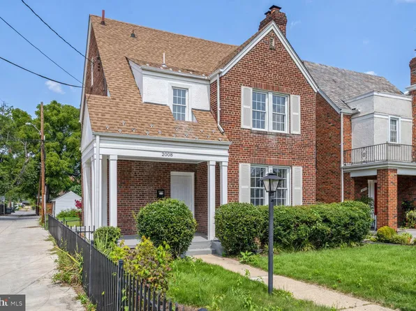 2008 Taylor St NE, Washington, DC 20018