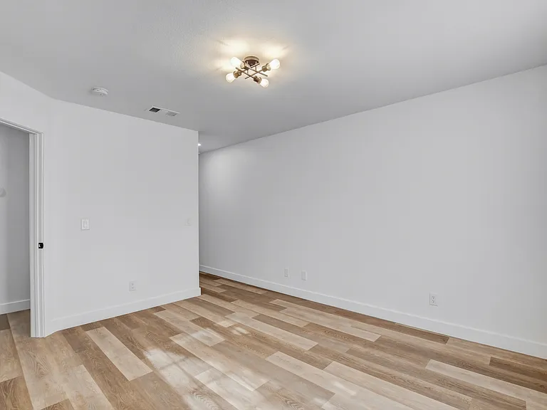7987 Dorinda Ave — Photo 39