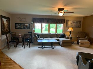 2377 Cattlemen Dr, New Lenox, IL 60451