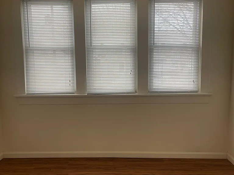 308 High St #UPSTAIRS — Photo 5