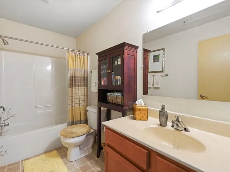 5034-5038-5042 Siggelkow Rd — Photo 19
