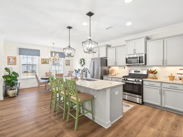 104 Etteinne Garden Ln, Wake Forest, NC 27587