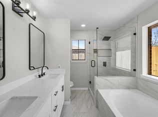 6830 Lost Thicket Dr, Houston, TX 77085