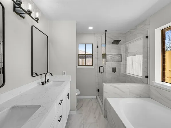 6830 Lost Thicket Dr, Houston, TX 77085