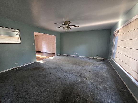 4th image of 14 N Forrest Ave