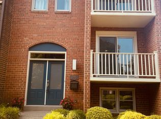 2156 Military Rd, Arlington, VA 22207