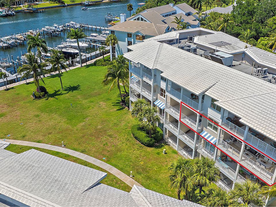 1st image of 432 Bay Colony Drive N