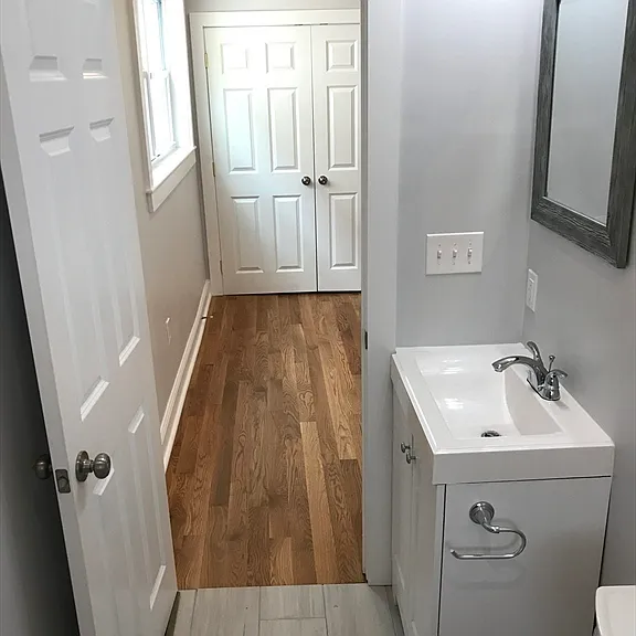 10 Henry St #1 — Photo 9