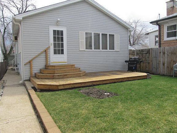 2nd image of 7717 W Forest Preserve Ave