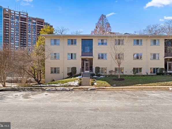 10200 Rockville Pike APT 302, Rockville, MD 20852