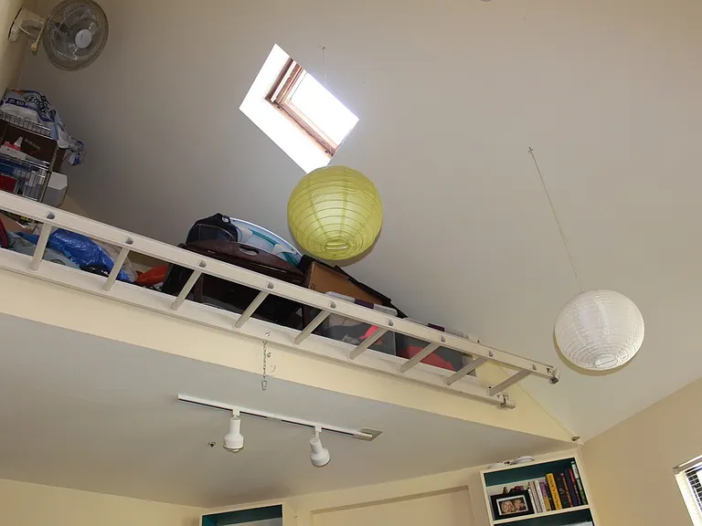 3025 Broadway St #6 — Photo 3
