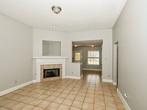 4th image of 7172 Amberly Way Dr