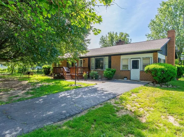 9274 Spotswood Trl, Mc Gaheysville, VA 22840