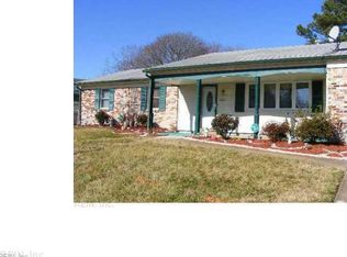 3304 Camelot Blvd, Chesapeake, VA 23323