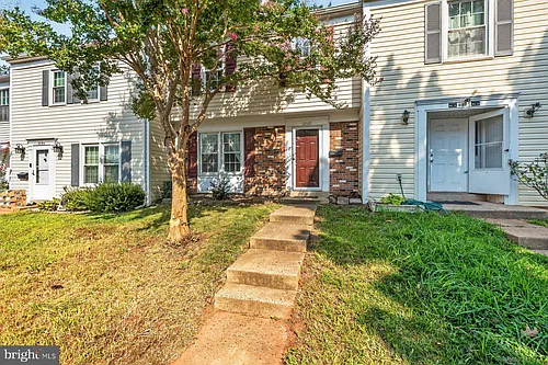 8995 Bonham Cir Photo 1